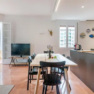Apartamento New Floor With A Lot Of Light & Aircon, Gerona